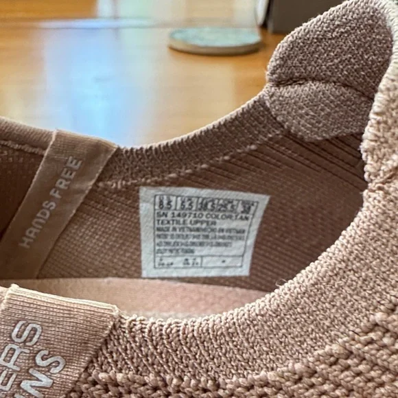 Skechers Light Brown, Slip-In Athletic Sneakers, size 8.5 - Picture 5 of 6